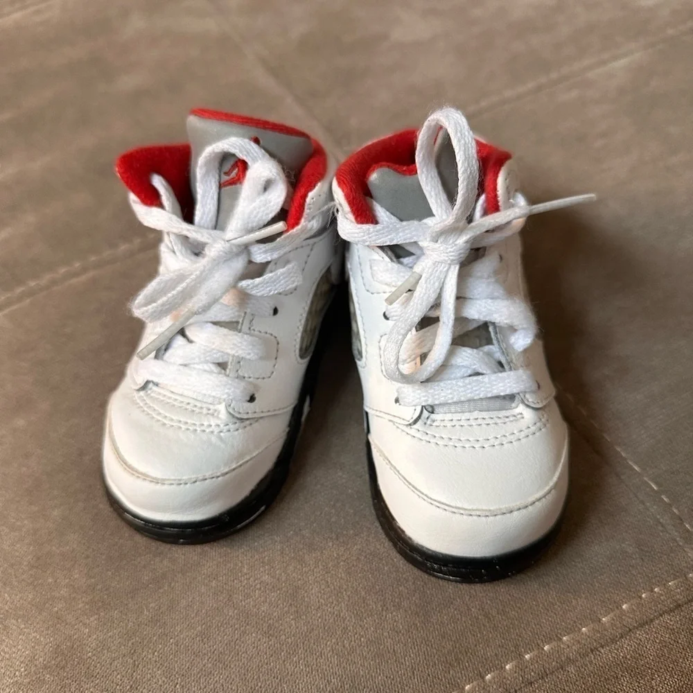 Nike White and Red High-Top Sneakers for Basketball